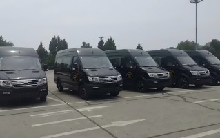 9座中通保姆旅游车