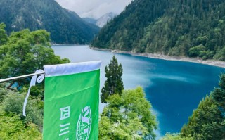 二日游，九寨沟黄龙动车纯玩小团，成都到九寨沟旅游团