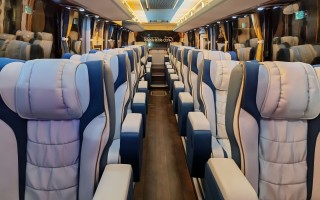 高端出行新选择 宇通 1+1 保姆旅游车全维度详细介绍