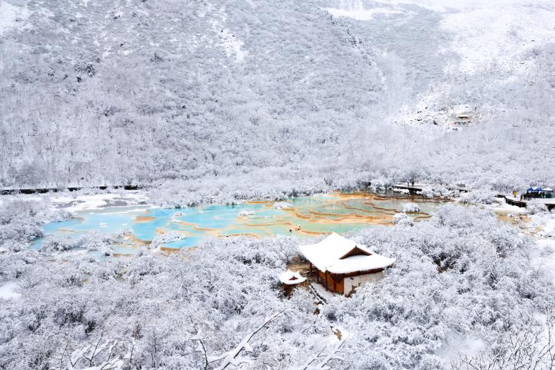 黄龙景区简介-第4张图片-四川省中国青年旅行社 黄龙景区简介-第4张图片-四川省中国青年旅行社