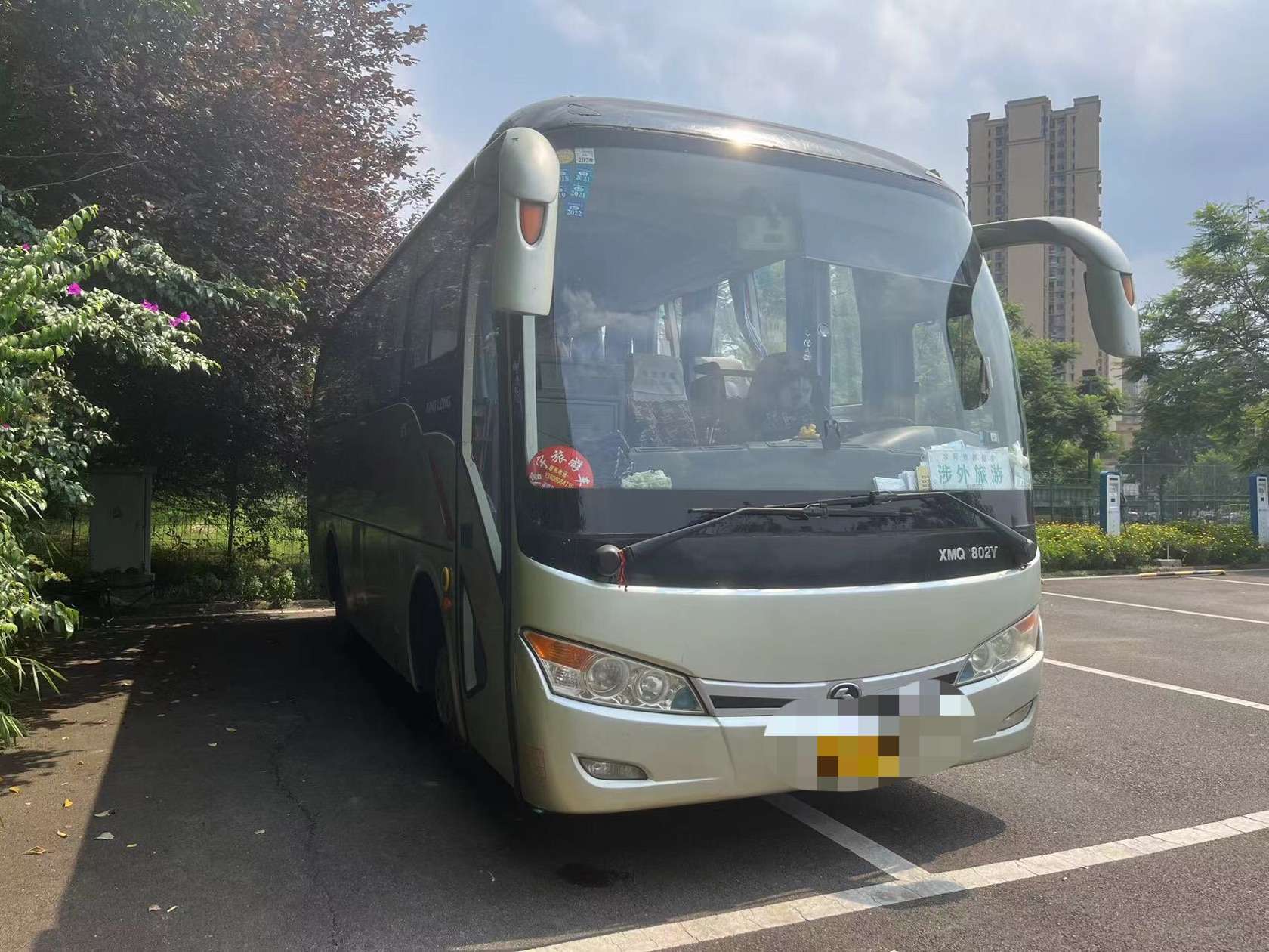 30座金龙旅游大巴车-第1张图片-四川省中国青年旅行社