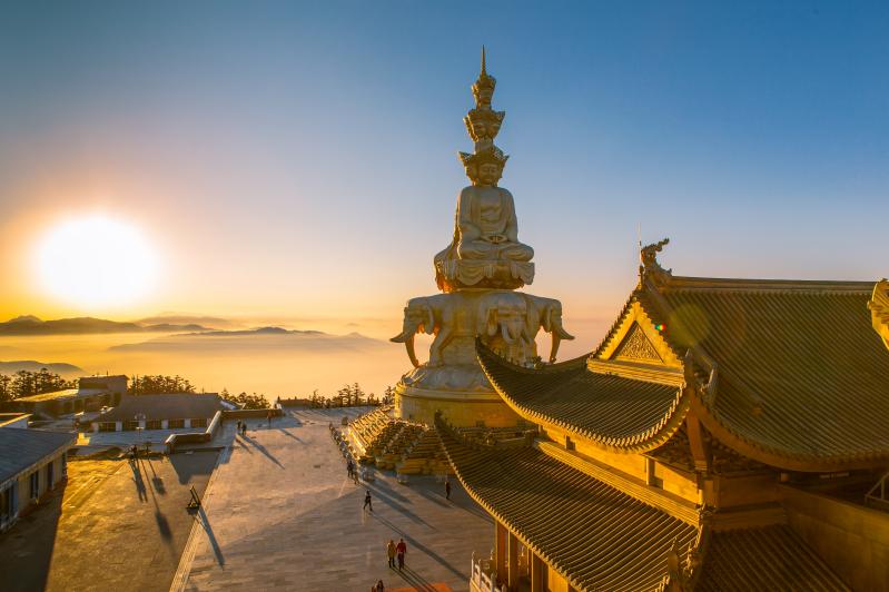 高考落幕赴山海 峨眉山推出 2026 届考生专属暑期文旅福利-第1张图片-四川省中国青年旅行社 高考落幕赴山海 峨眉山推出 2026 届考生专属暑期文旅福利-第1张图片-四川省中国青年旅行社