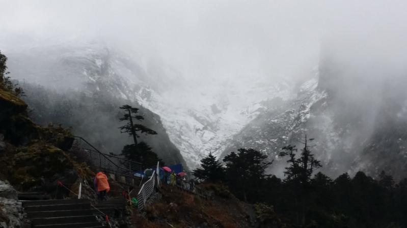 二日游,成都到海螺沟旅游线路,风情海螺沟·冰川温泉纯玩-第1张图片-四川省中国青年旅行社 二日游,成都到海螺沟旅游线路,风情海螺沟·冰川温泉纯玩-第1张图片-四川省中国青年旅行社